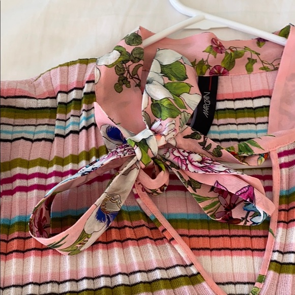 Superb MarcCain spring or all year round blouse - Picture 11 of 11